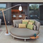 CORVA – Round outdoor daybed in sand aluminum and Sunproof fabric